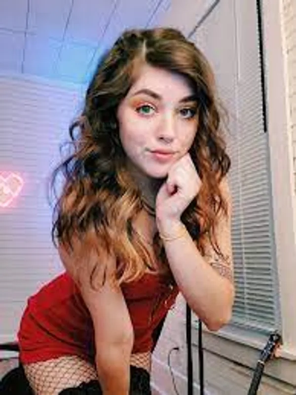 Emma Choice's photo 4