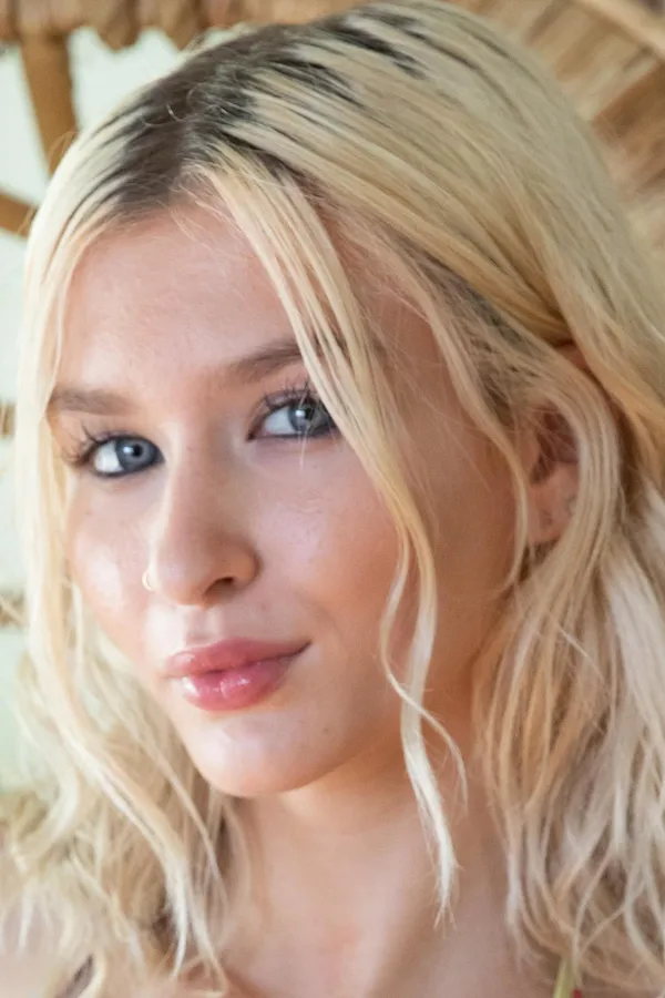 Emma Rosie's photo 9