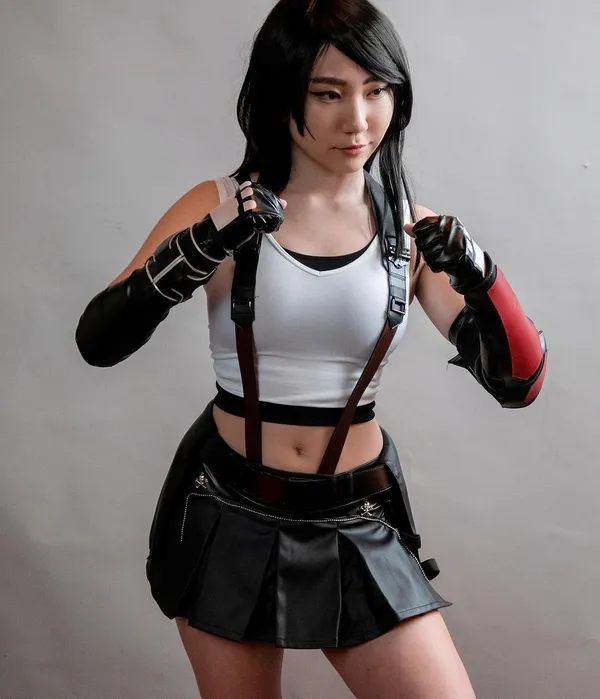 Emmi Xi's BabeWiki Profile