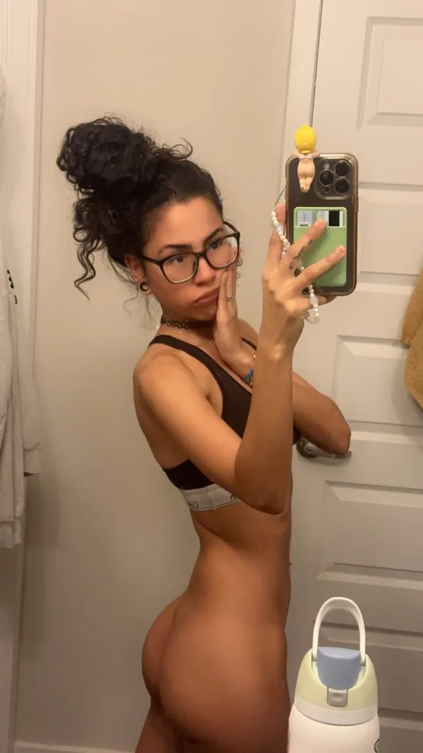 Emmy Banks's photo 3