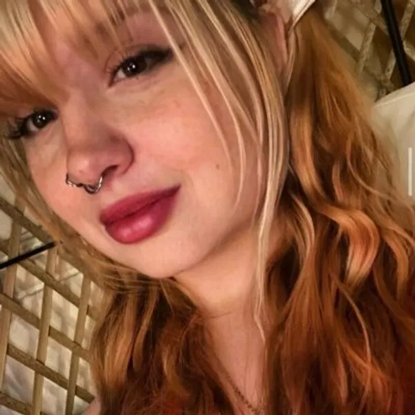 Empress Elfiie's BabeWiki Profile