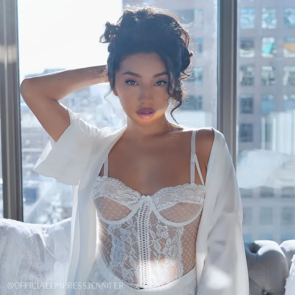 Empress Jennifer's BabeWiki Profile