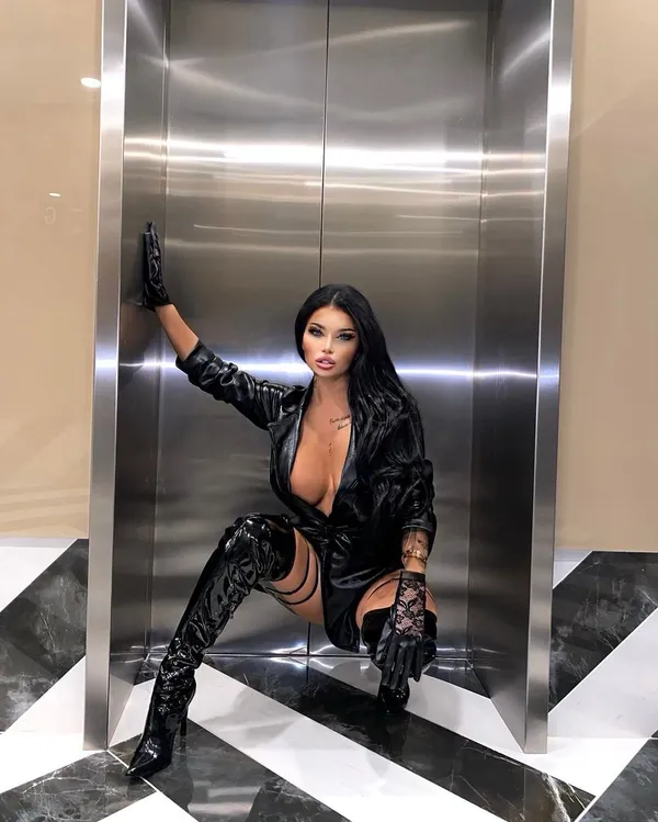 Enise Sude's photo 6