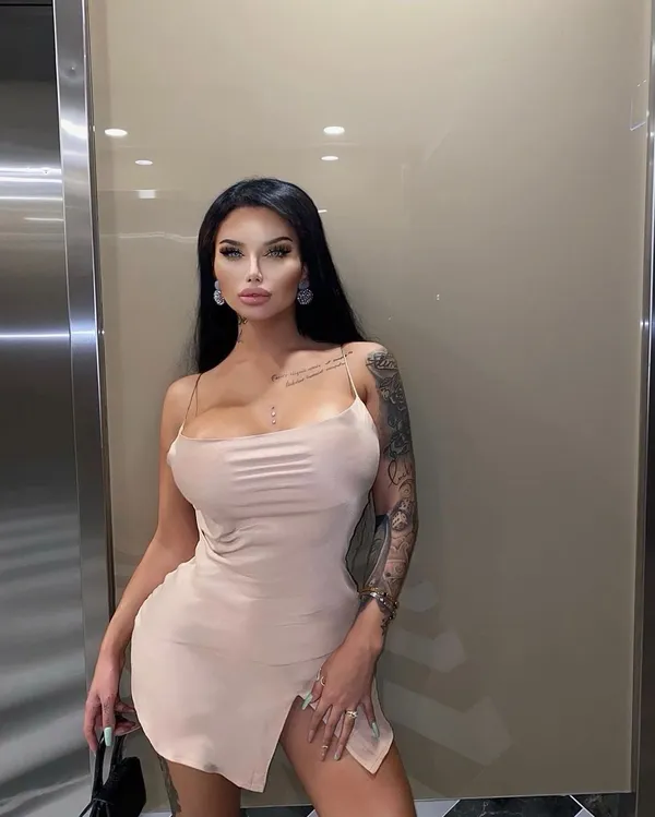 Enise Sude's BabeWiki Profile