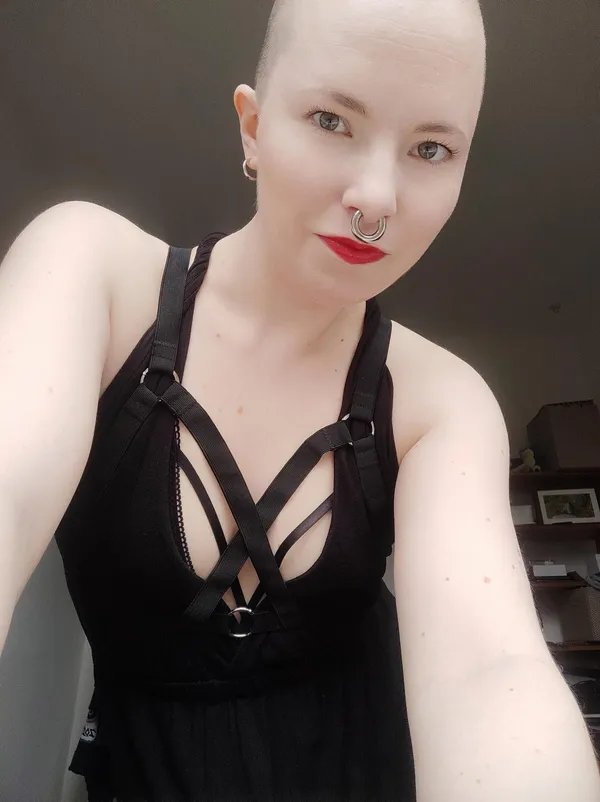 Eryn Rose's BabeWiki Profile