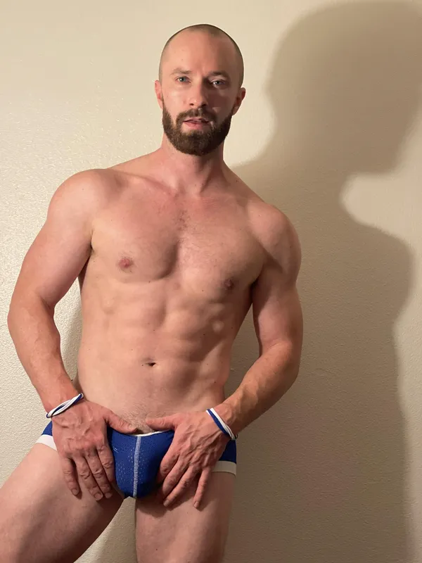 Ethan Elliott's BabeWiki Profile