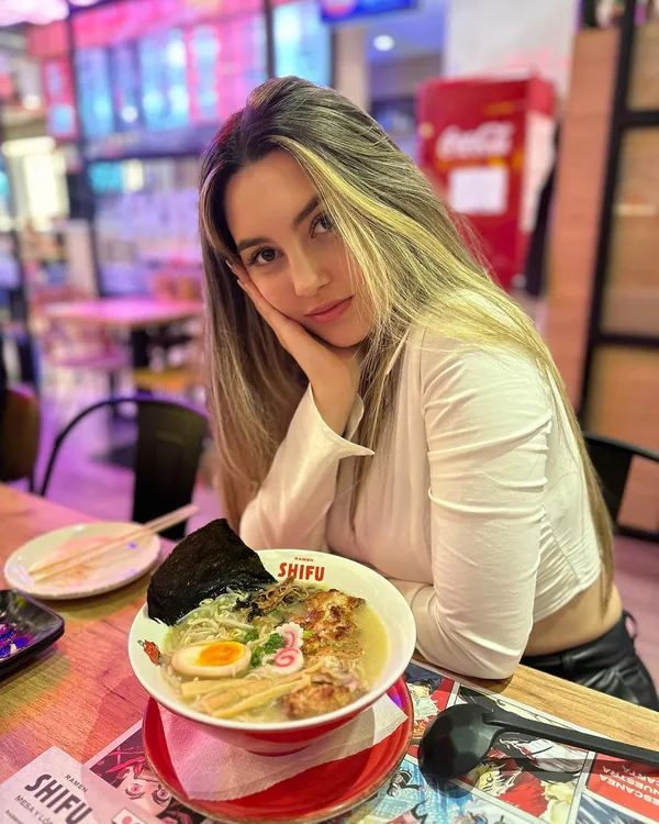 Eva Batista's photo 5