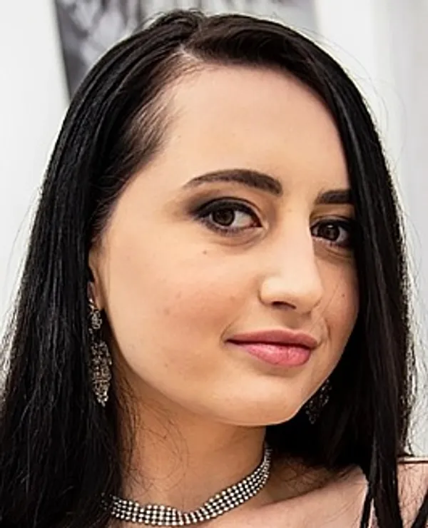 Eva Brooks's photo 3