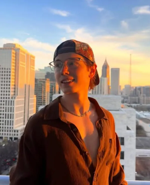 Evan Wade's BabeWiki Profile