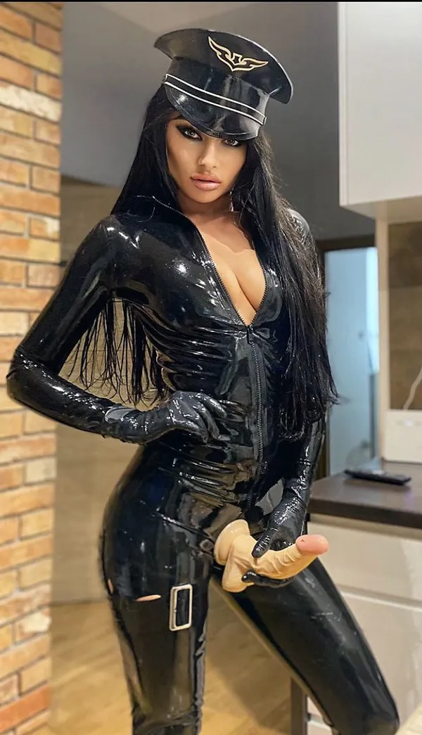 Evil Woman's photo 5