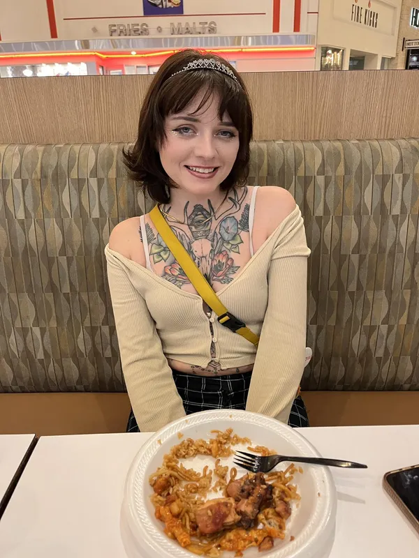 Farynn Fux's photo 2