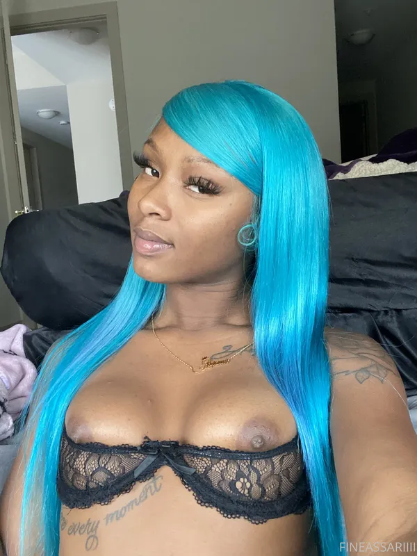 fineassariiii's photo 3