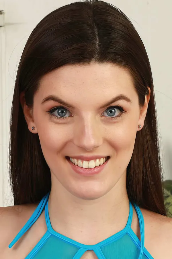 Fiona Frost's photo 4