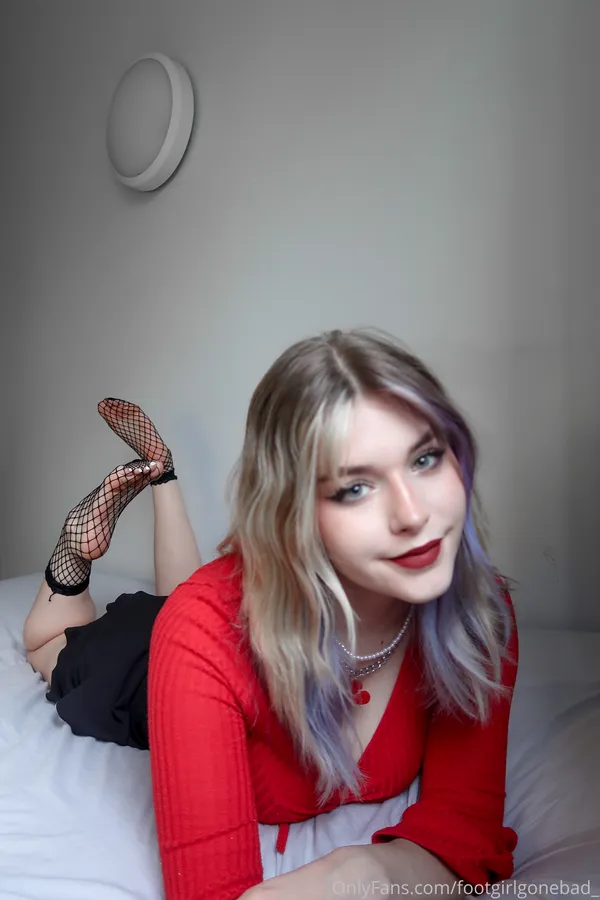 footgirlgonebad_'s BabeWiki Profile