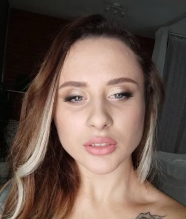 Foxy Elise's photo 3