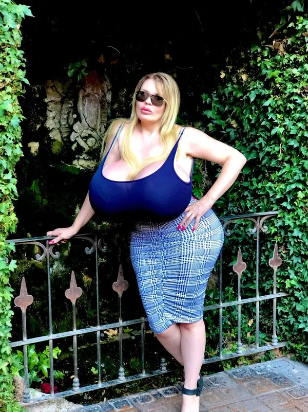 Foxy Menagerie Verre's photo 3