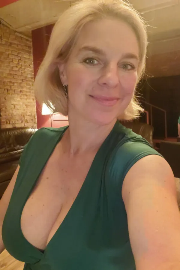 Fräulein Schmitt's photo 2