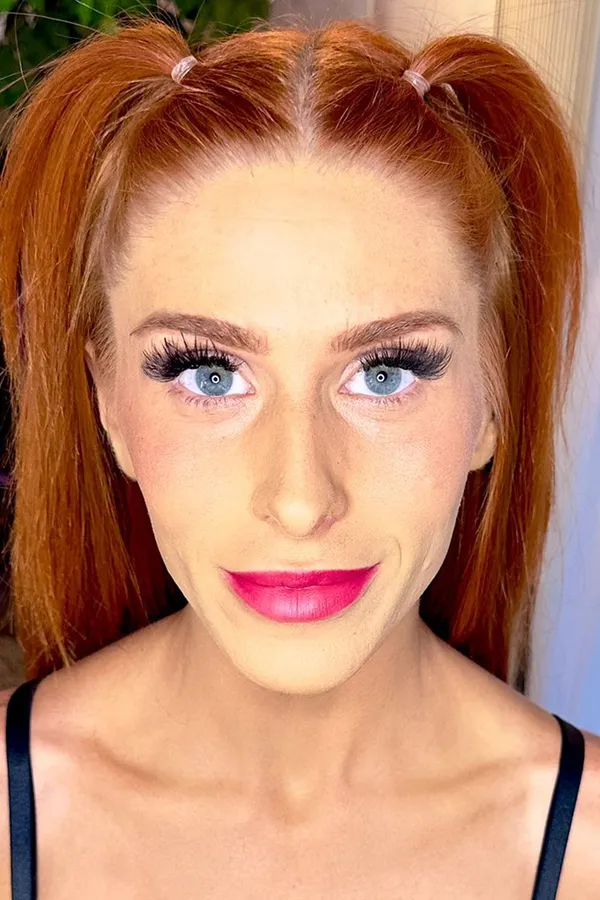 FreckledRED's photo 9