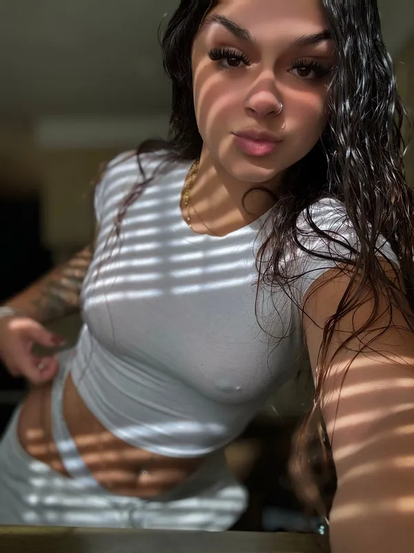 Gabrielie Rae's BabeWiki Profile