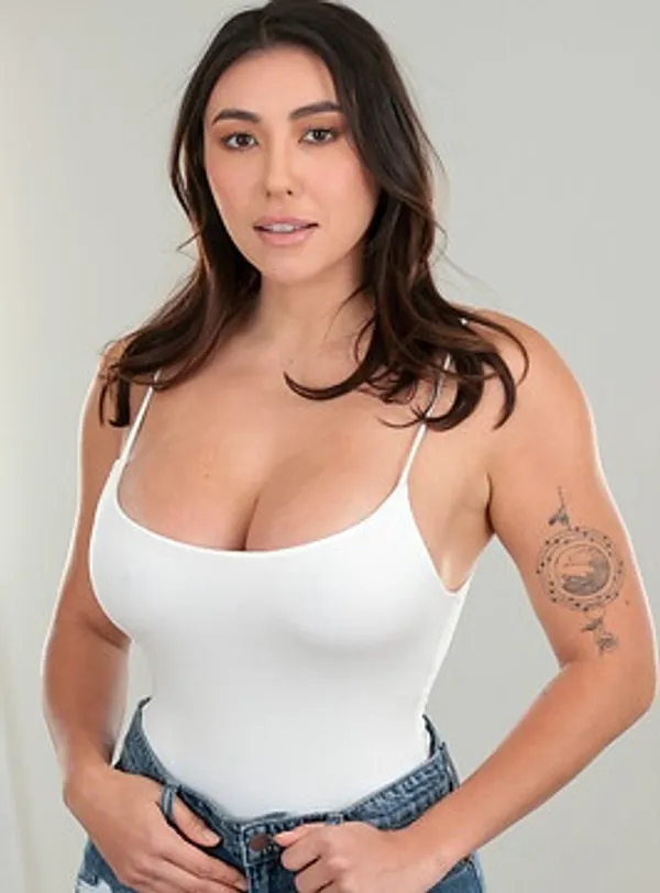 Gia Venetia's photo 8