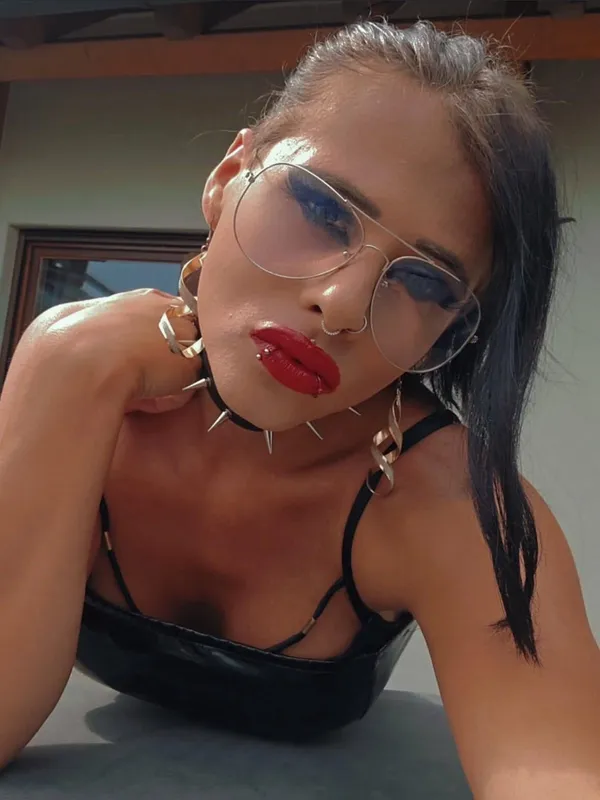 Gianina-TS's BabeWiki Profile