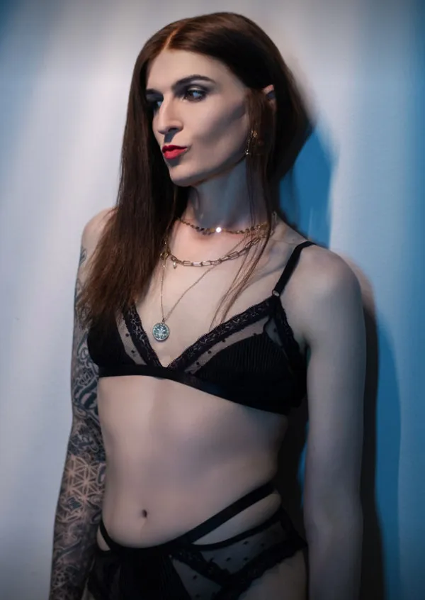 Gigi From LA's BabeWiki Profile