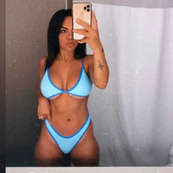 girlwithgoodiesxo's BabeWiki Profile