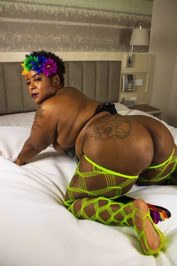 Gizelle Lane's photo 7