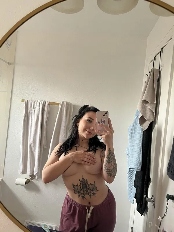 Glizzy Mcguire's photo 2