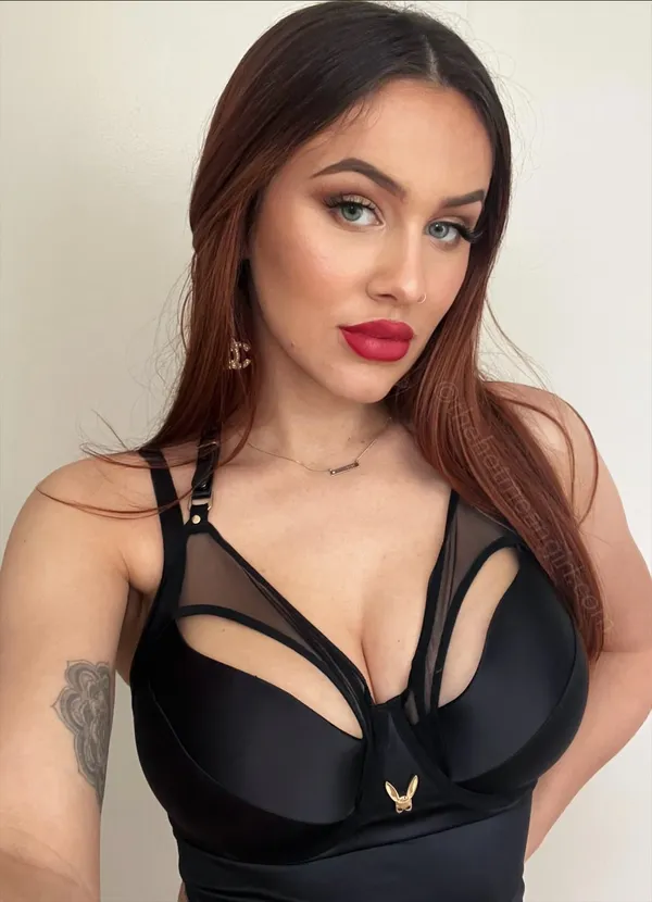 Goddess Evelyn's photo 10