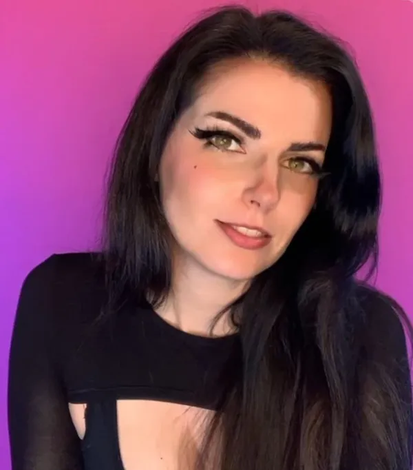 Goddess Farrah's photo 9