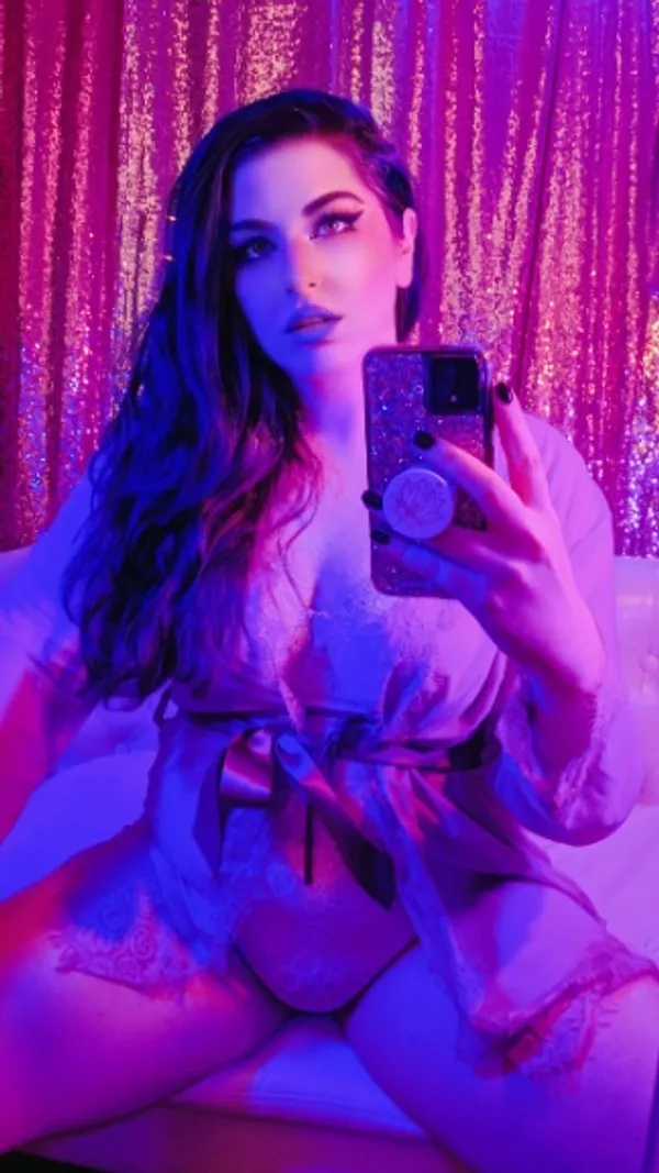 Goddess Joules Opia's BabeWiki Profile