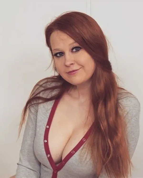 Goddess Julia's photo 5