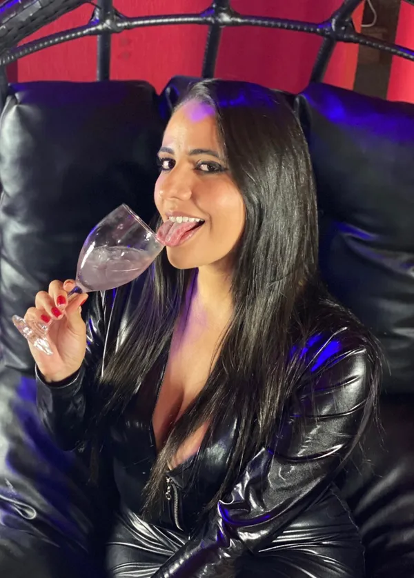 Goddess Kiffa's photo 8