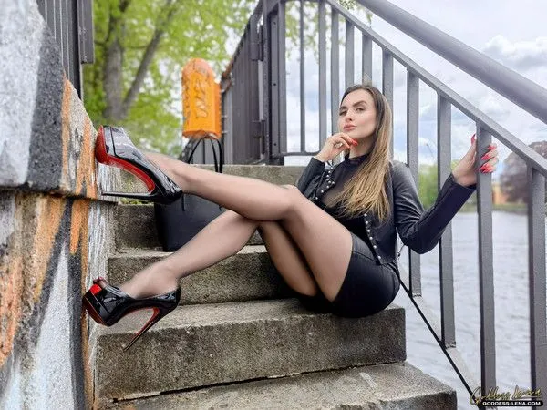 Goddess Lena's photo 7