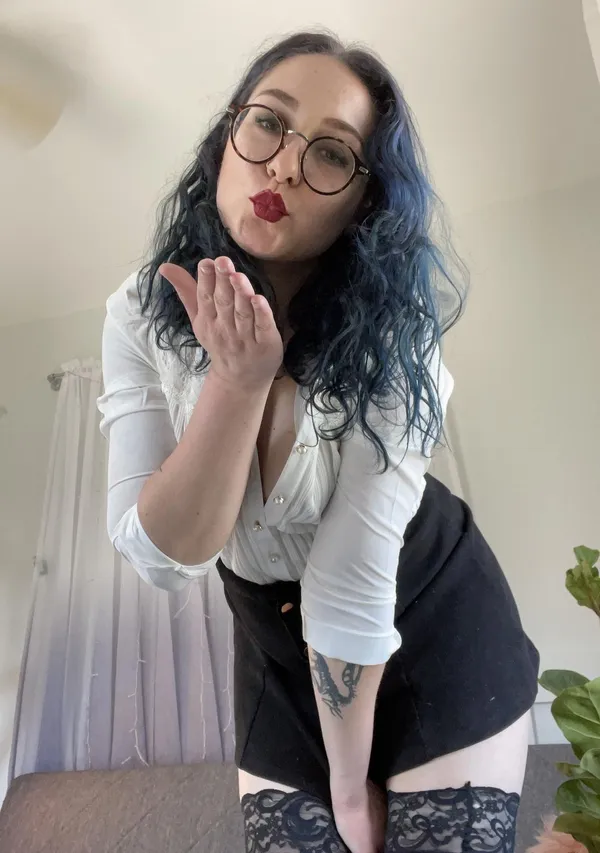 Goddess Sara's photo 2