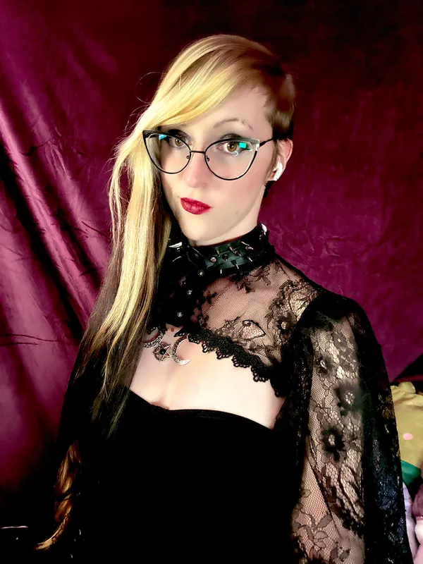 gothravemom's photo 3