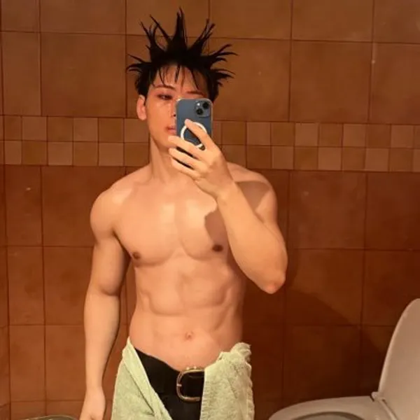 Haili Jiang's BabeWiki Profile