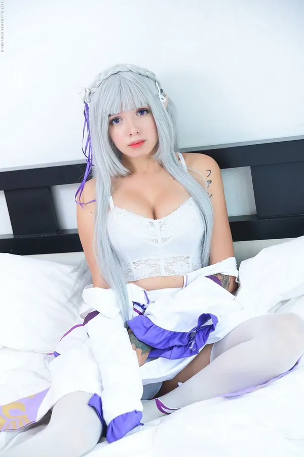 Hana Senpai's photo 3