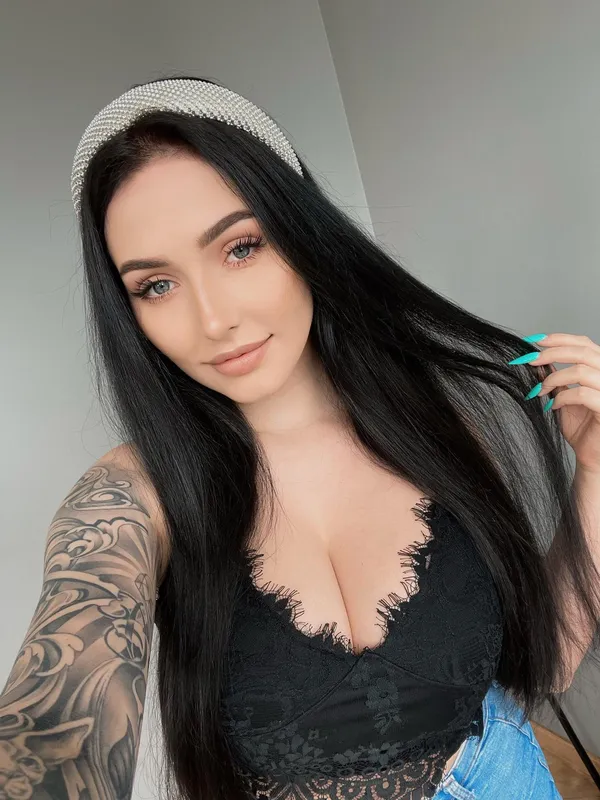 Happy Yulia's photo 3