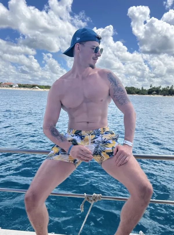 HardTomXXX's BabeWiki Profile