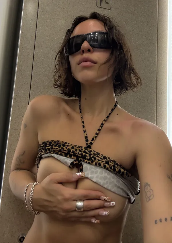 Harlow Blake's photo 10