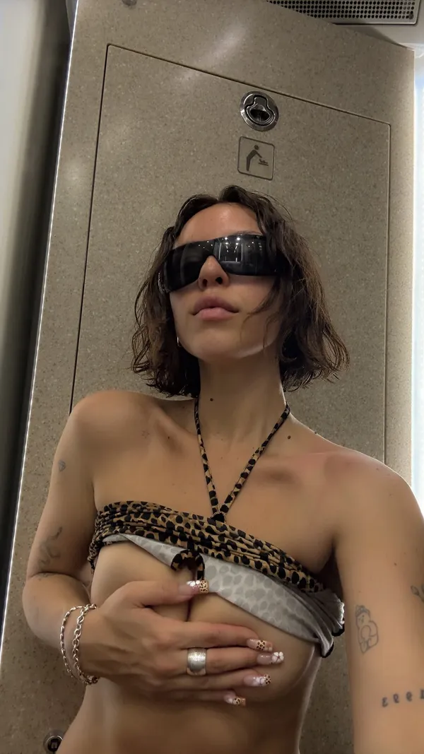 Harlow Blake's BabeWiki Profile