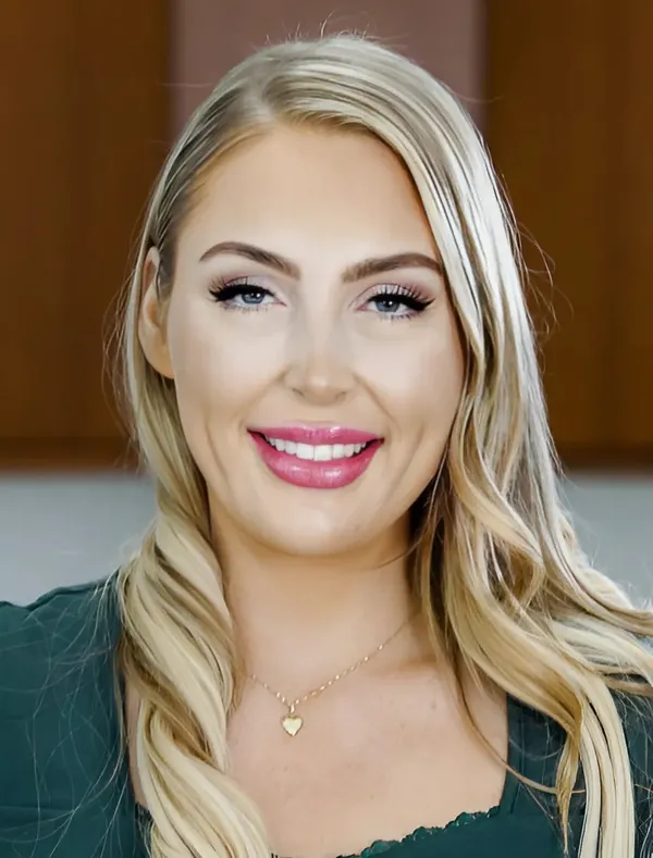 Harper Hill's photo 10