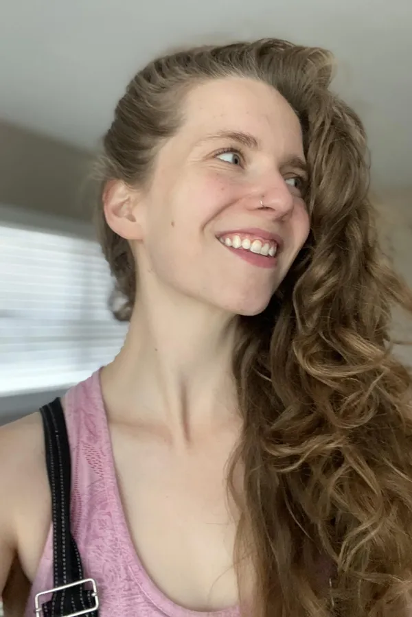 Harper the Fox's photo 3