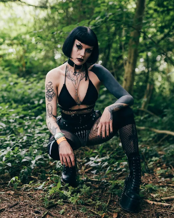 Harpy's BabeWiki Profile