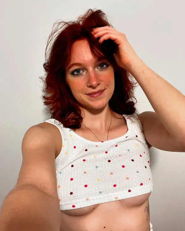 Hazel Grace (Onlyfans)'s photo 4