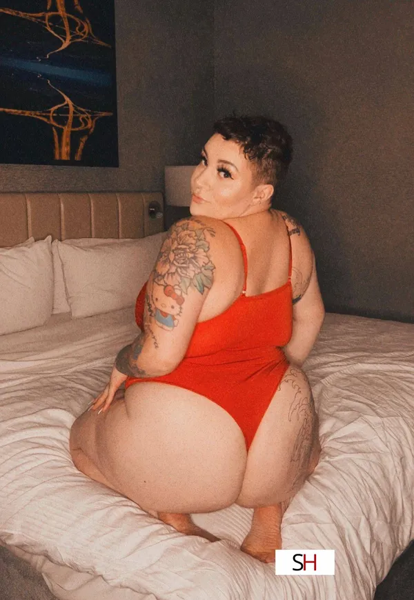 Hazel Renee's photo 6