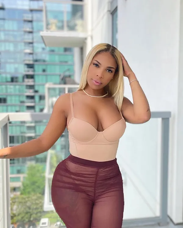 Heaven Honeypari's BabeWiki Profile