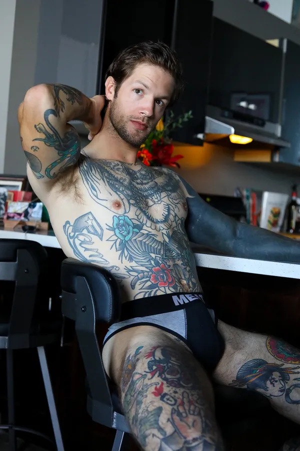 Heavybondage4life's photo 3